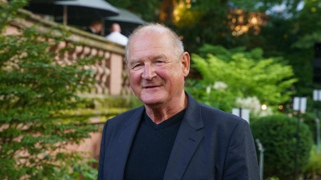 Klaußner erhält Verdienstorden der Bundesrepublik Deutschland Klaußner erhält Verdienstorden der Bundesrepublik Deutschland