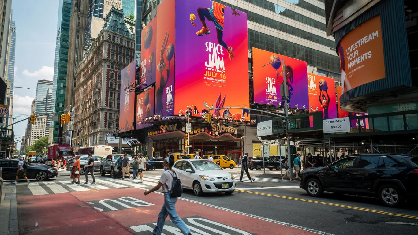 Times Square, New York (Symbolbild): Bald können einige Europäer wieder Urlaub in den USA machen.