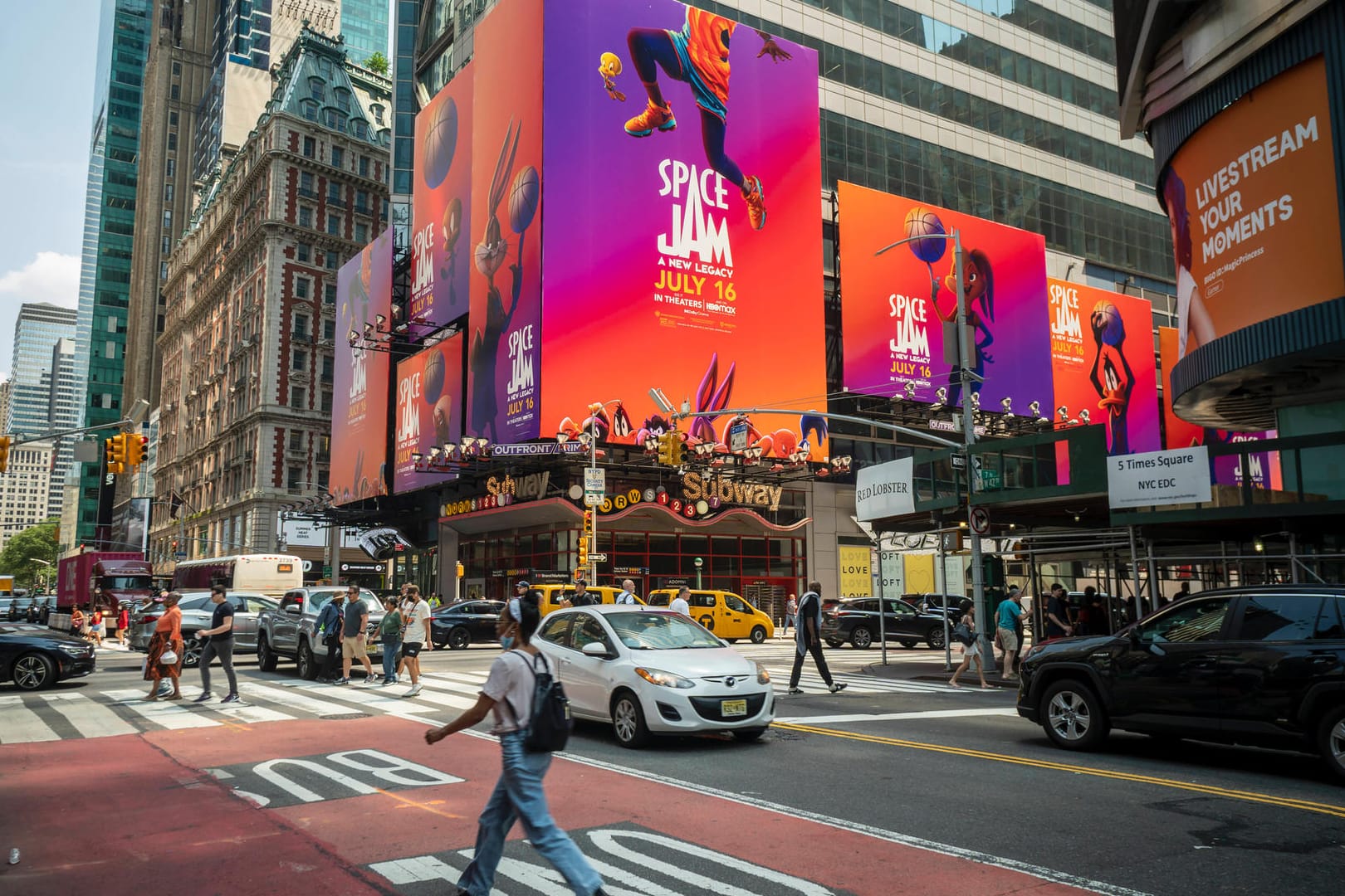 Times Square, New York (Symbolbild): Bald können einige Europäer wieder Urlaub in den USA machen.