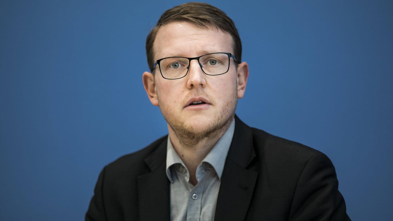 Matthias Quent: Er ist Rechtsterrorismus-Experte und Direktor des Instituts für Demokratie und Zivilgesellschaft der Universität Jena.