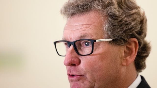Bernd Buchholz Bernd Buchholz
