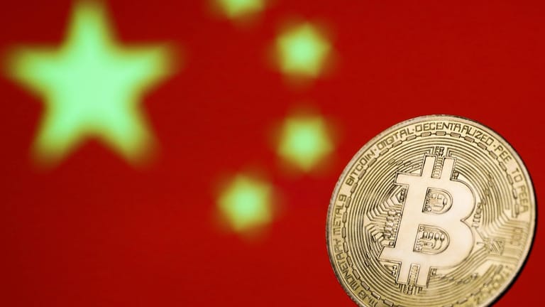 Dorn im Auge: Chian zieht bei den Kryptowährungen wie Bitcoin die Daumenschrauben an.