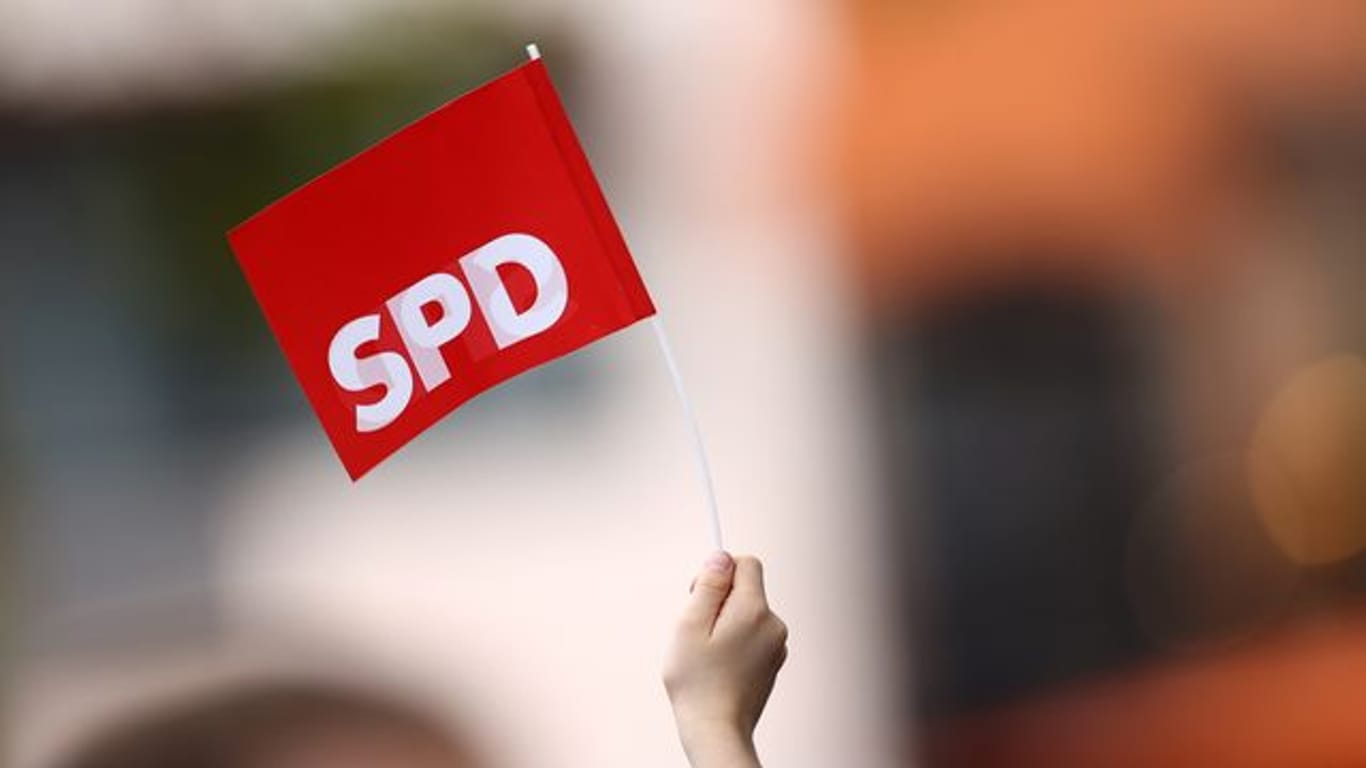 SPD-Fähnchen