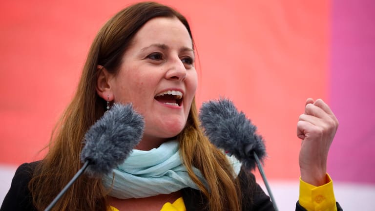 Janine Wissler, Spitzenkandidatin der Linken: Sie bekräftigte das Ziel einer rot-rot-grünen Regierung.