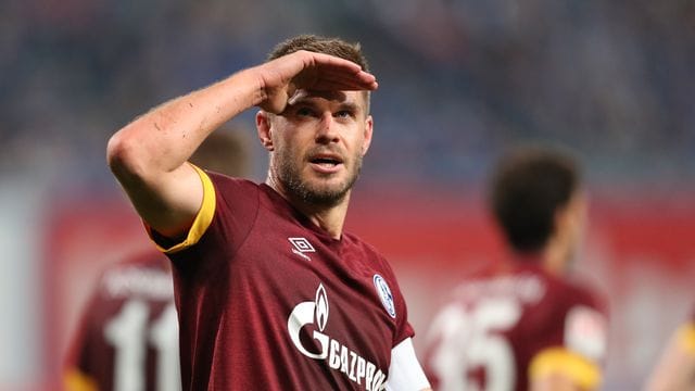 Stürmer Simon Terodde war einmal mehr der Schalker Matchwinner.