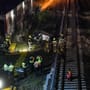 Berlin: Pkw stürzt von A100-Brücke auf S-Bahn-Gleise – Fahrer flüchtet