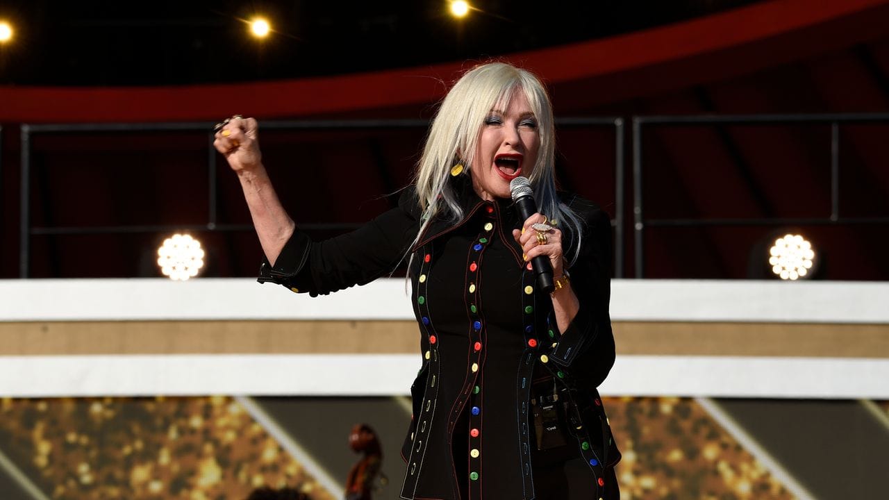 Sängerin Cyndi Lauper beim Global Citizen Live-Konzert in New York. Sängerin Cyndi Lauper beim Global Citizen Live-Konzert in New York.