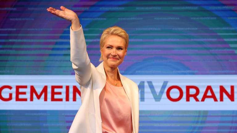 Manuela Schwesig: Die SPD-Politikerin hat nach ersten Prognosen die Landtagswahl deutlich gewonnen.