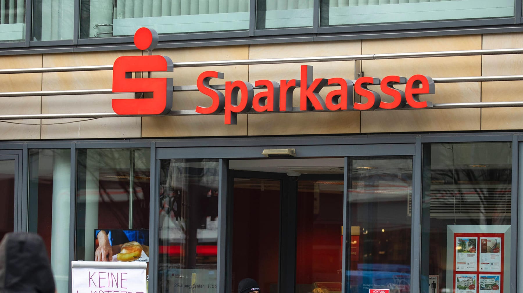 Berlin: Streik In Sparkasse & Co. – Einschränkungen Für Kunden