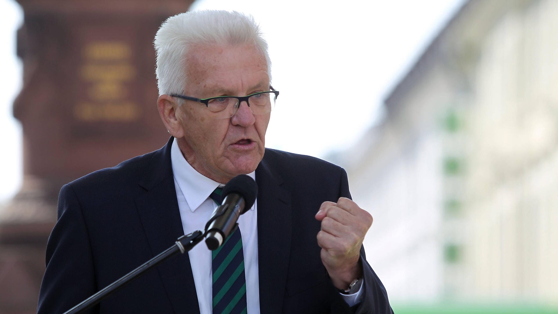 Baden-Württembergs Ministerpräsident Winfried Kretschmann von Bündnis 90/Die Grünen: Ihn sieht FDP-Fraktionschef Hans-Ulrich Rülke als geschwächt. Baden-Württembergs Ministerpräsident Winfried Kretschmann von Bündnis 90/Die Grünen: Ihn sieht FDP-Fraktionschef Hans-Ulrich Rülke als geschwächt.