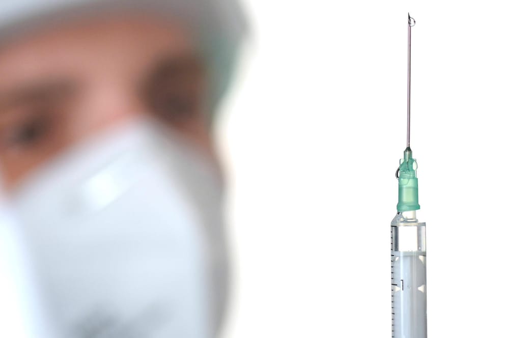 mRNA-Impfung: Jetzt wird auch ein Impfstoff gegen Grippe auf Basis dieser Technologie getestet. (Symbolbild)