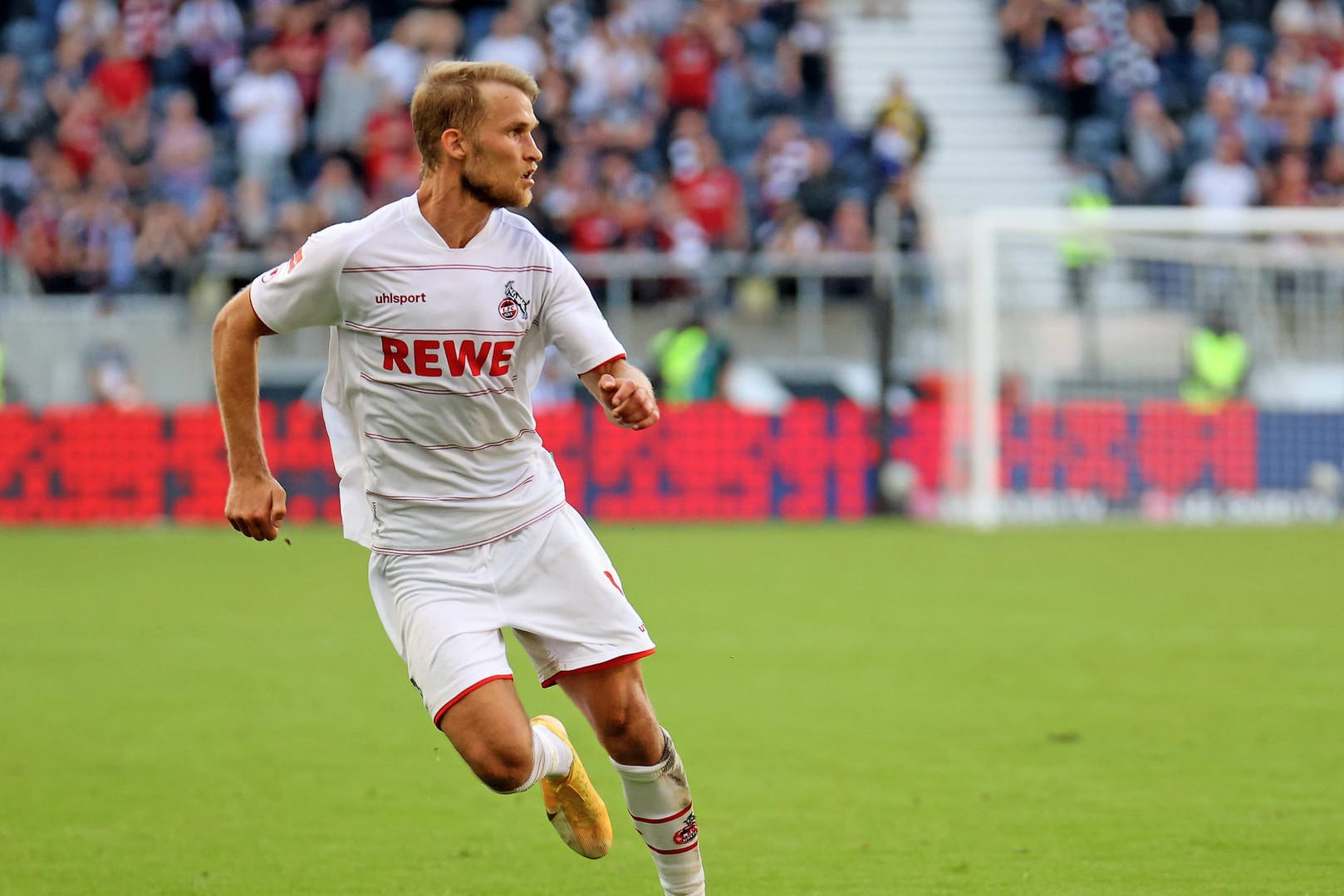 Sebastian Andersson beim Spiel gegen Eintracht Frankfurt: Es geht bergauf.