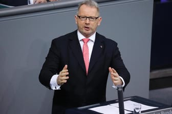 Johannes Kahrs: Laut "Bild"-Informationen soll die Staatsanwaltschaft Köln die Wohnung des SPD-Politikers durchsucht haben.