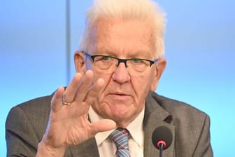 Winfried Kretschmann (Bündnis 90/Die Grünen): Der Ministerpräsident von Baden-Württemberg findet, dass der Bund sich an seinem Programm ein Beispiel nehmen könne.