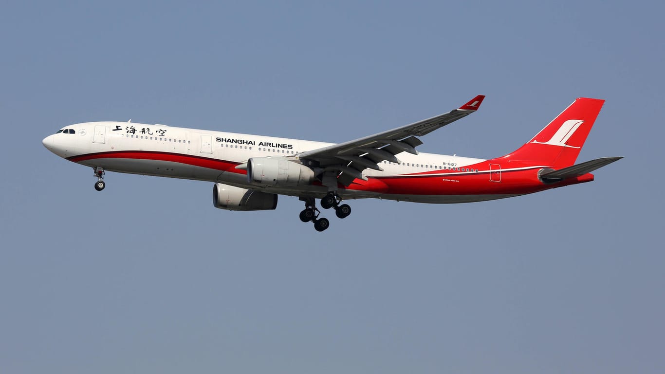 Flugzeug aus Shanghai: Hinter der Freilassung der Geschwister wird ein Deal mit den USA vermutet (Symbolbild).