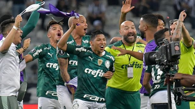 Palmeiras São Paulo hat erneut das Finale der Copa Libertadores erreicht. Palmeiras São Paulo hat erneut das Finale der Copa Libertadores erreicht.