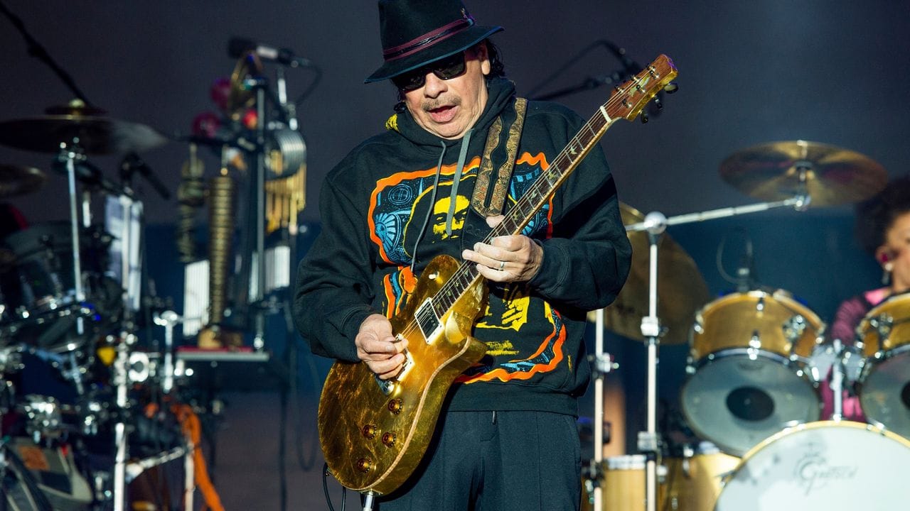 Carlos Santana tritt beim BottleRock Napa Valley Music Festival auf. Carlos Santana tritt beim BottleRock Napa Valley Music Festival auf.