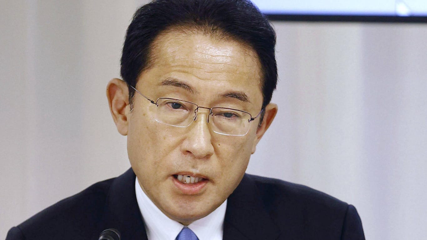 Fumio Kishida: Der ehemalige japanische Außenminister tritt die Nachfolge von Yoshihide Suga an.