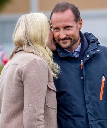 Mette-Marit og Haakon fra Norge var veldig forelsket under datene deres.