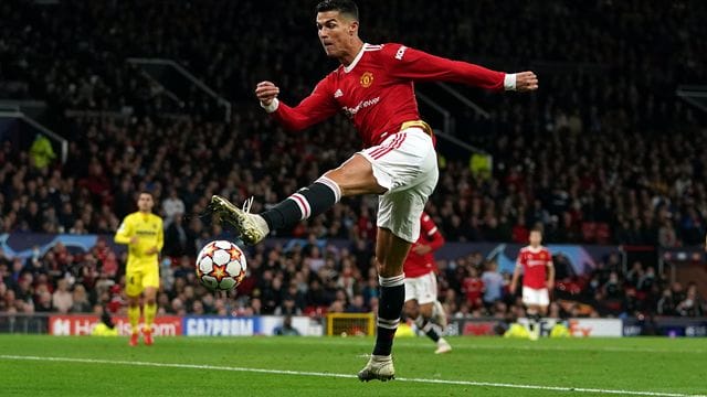 Cristiano Ronaldo von Manchester United beim Spiel gegen den FC Villarreal in Aktion.