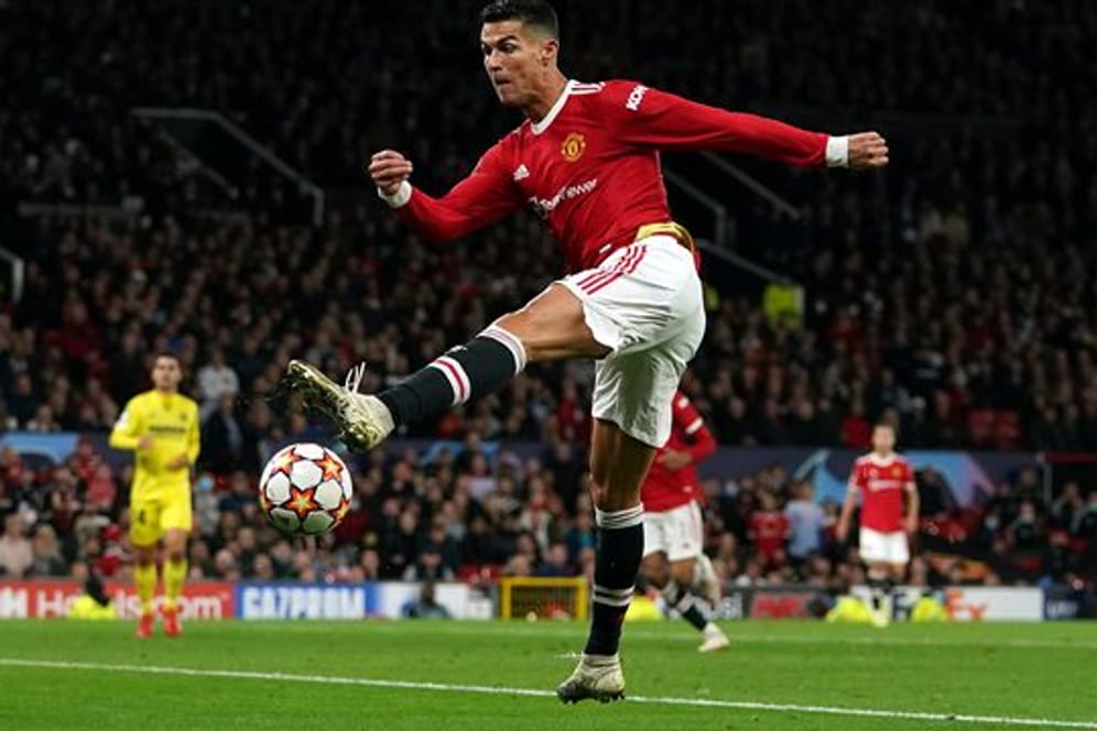 Cristiano Ronaldo von Manchester United beim Spiel gegen den FC Villarreal in Aktion.
