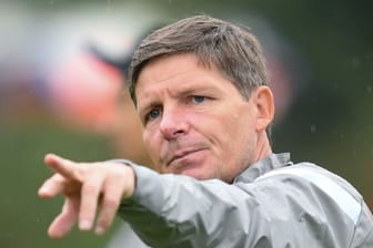 Steht mit Frankfurt in Antwerpen unter Druck: Eintracht-Coach Oliver Glasner.