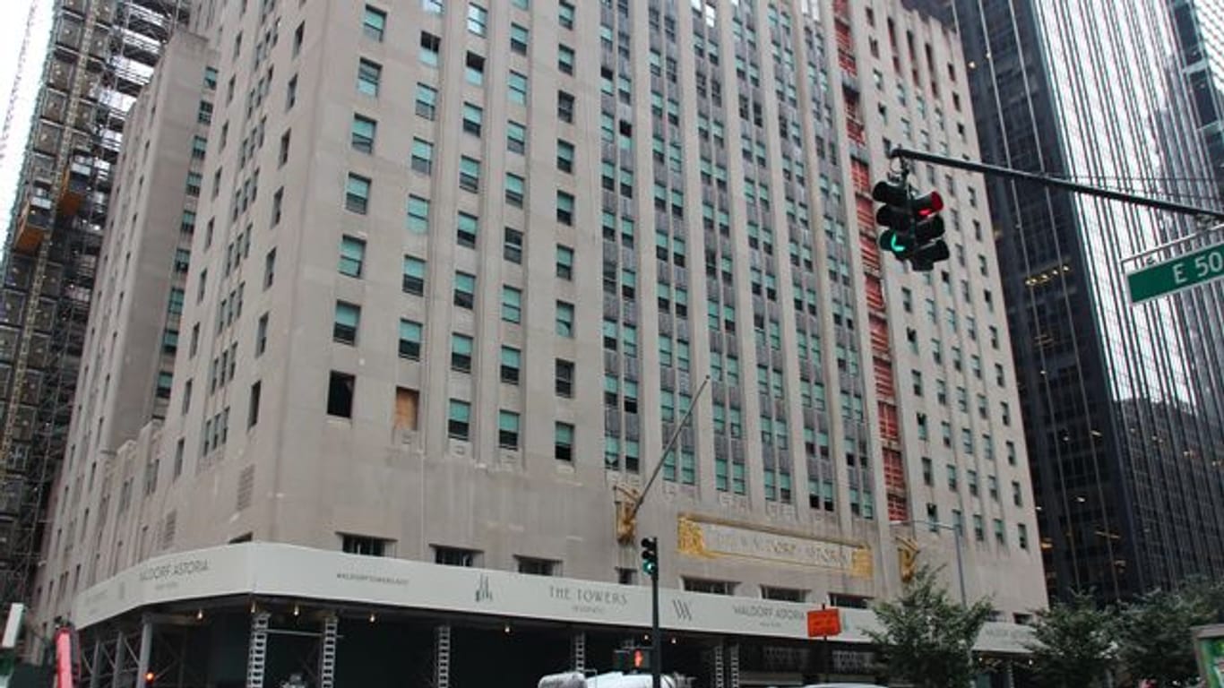 Das berühmte Luxushotel an der Park Avenue wird 90 Jahre alt, bleibt aber erstmal weiter wegen Renovierung geschlossen.