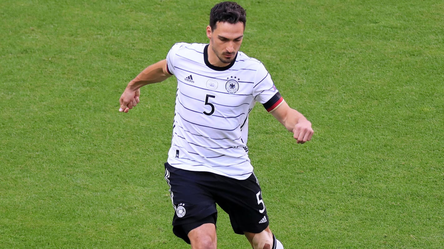Mats Hummels stand zuletzt wieder für den BVB auf dem Platz. Hansi Flick verzichtet dennoch auf die Dienste des erfahrenen Abwehrspielers. Mats Hummels stand zuletzt wieder für den BVB auf dem Platz. Hansi Flick verzichtet dennoch auf die Dienste des erfahrenen Abwehrspielers.