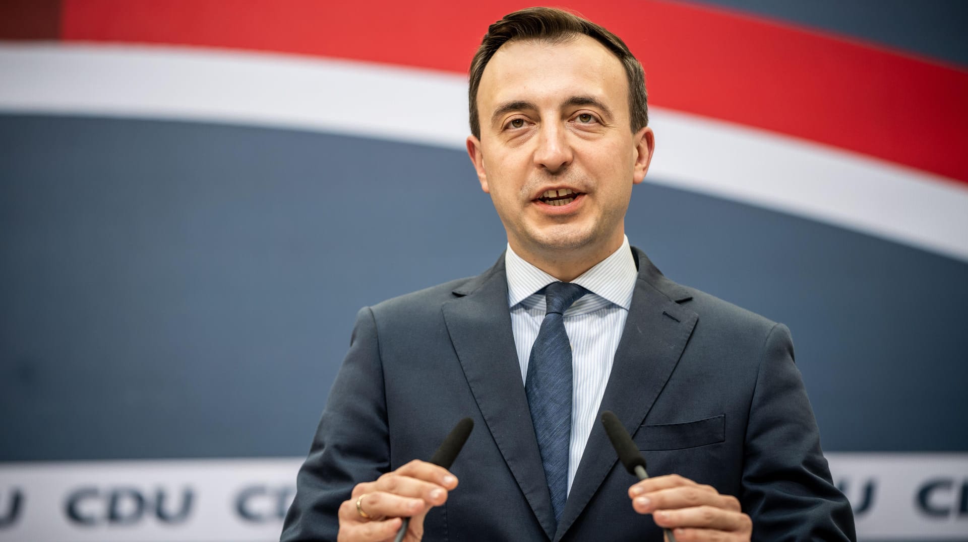 Paul Ziemiak, CDU-Generalsekretär: Die Union will sich nach den Bundestagswahlen einzeln mit Grünen und FDP zu Sondierungen über eine mögliche Regierung beraten.