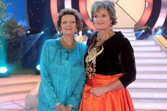 Gräfin Beatrix von Schönburg-Glauchau (l.) und ihre Tochter Maria Gloria Fürstin von Thurn und Taxis (r.): Beatrix Gräfin von Schönburg-Glauchau ist im Alter von 91 Jahren gestorben.