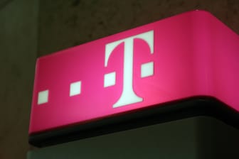 Das Logo der Telekom: Kunden mit Prepaid-Tarifen müssen aufpassen.