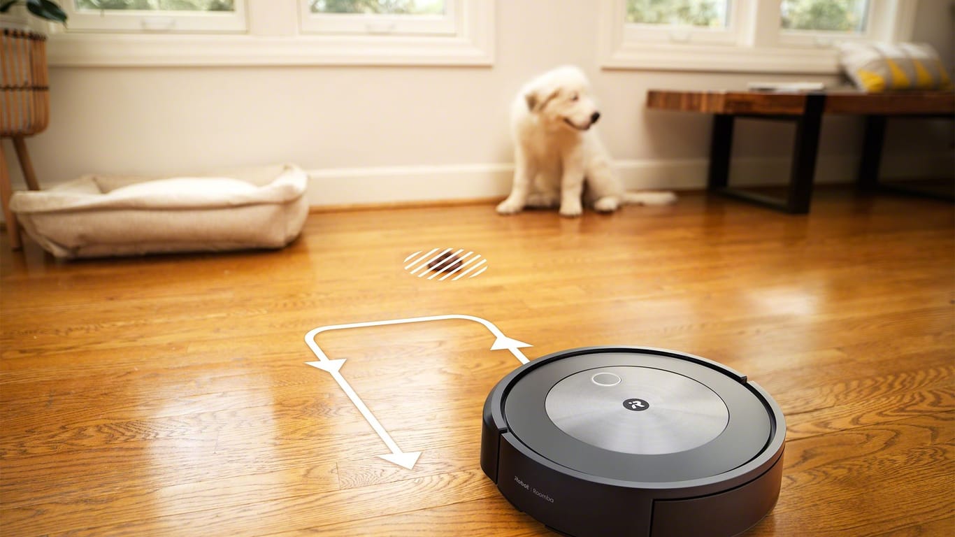 Ein Pressefoto zum Roomba j7+ Robot: Das Gerät kann Hundehaufen erkennen und umfahren, verspricht der Hersteller.