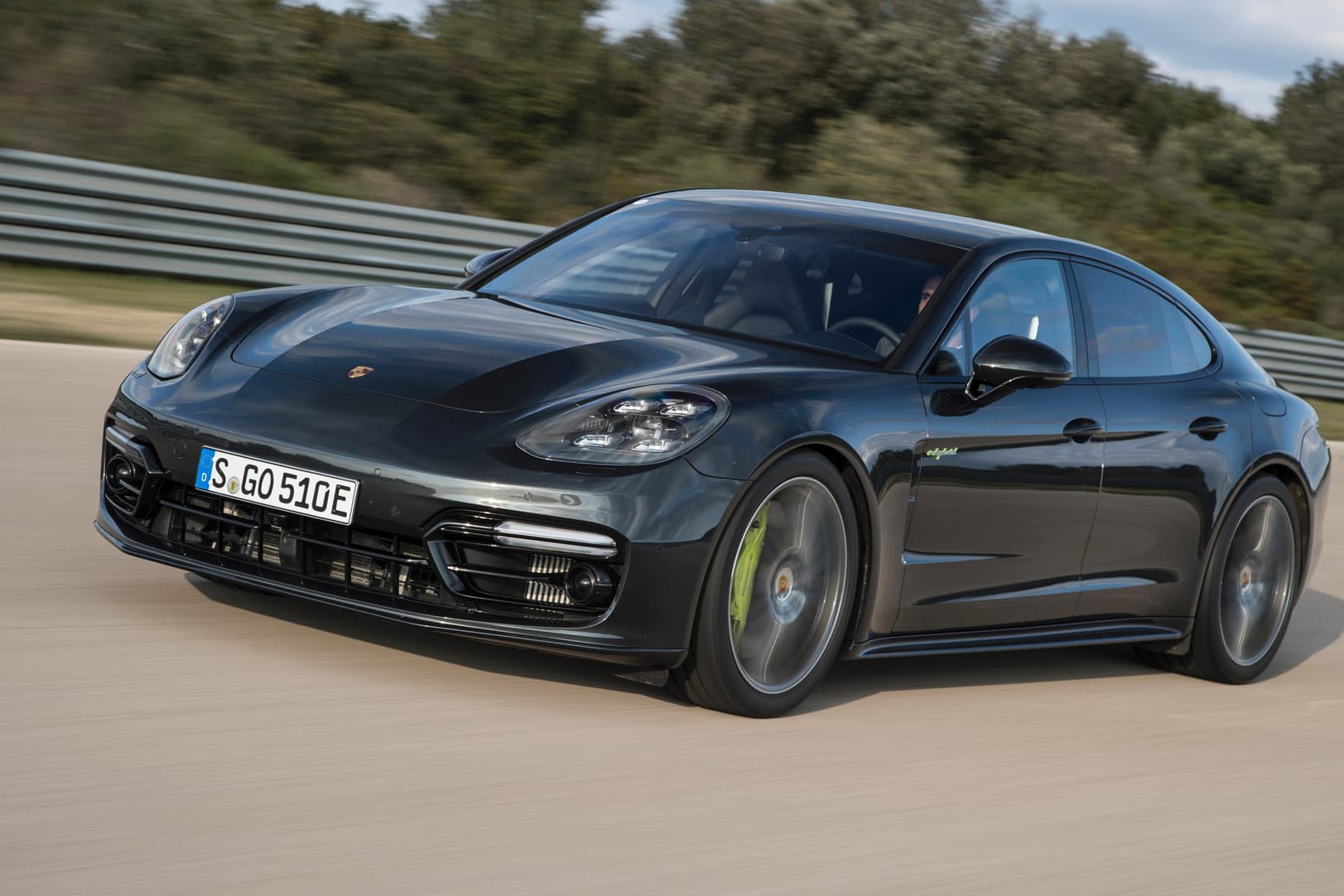 Der Porsche Panamera Turbo S E-Hybrid ist die neue Topversion der Panamera-Baureihe.