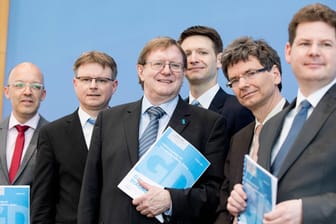 Vorstellung der Gemeinschaftsdiagnose der Wirtschaftsforschungsinstitute für das Frühjahr 2017 in Berlin.