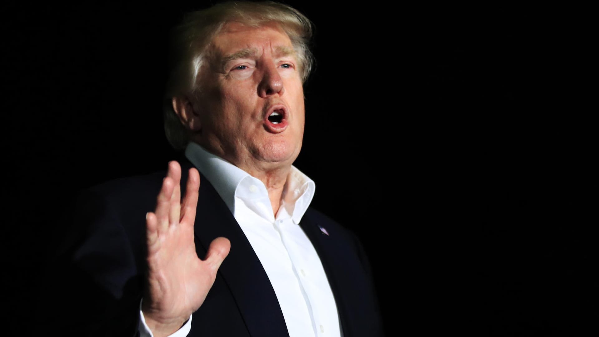 Trump weiß: Man nennt den chinesischen Partei-Führer "Präsident". Trump weiß: Man nennt den chinesischen Partei-Führer "Präsident".