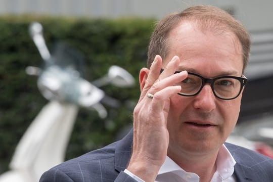 Sieht in Deutschland eine "aggressive Anti-Abschiebe-Industrie" am Werk: CSU-Landesgruppenchef Alexander Dobrindt.