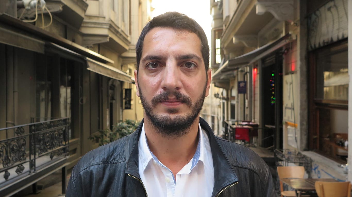 Der türkische Anwalt Veysel Ok: In der Türkei ist er wegen "Beleidigung der Justiz" angeklagt worden.