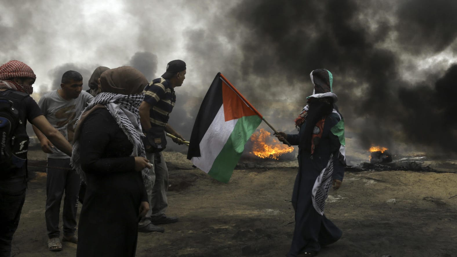 Proteste an der Grenze Israels zu Gaza (Archiv): Das israelische Militär tötete dort seit März 51 Palästinenser. Proteste an der Grenze Israels zu Gaza (Archiv): Das israelische Militär tötete dort seit März 51 Palästinenser.