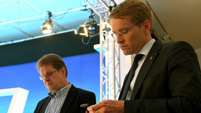 Rund 2,4 Millionen Schleswig-Holsteiner waren aufgerufen, über die künftige Zusammensetzung der Gemeindevertretungen und der Kreistage zu entscheiden. Rund 2,4 Millionen Schleswig-Holsteiner waren aufgerufen, über die künftige Zusammensetzung der Gemeindevertretungen und der Kreistage zu entscheiden.