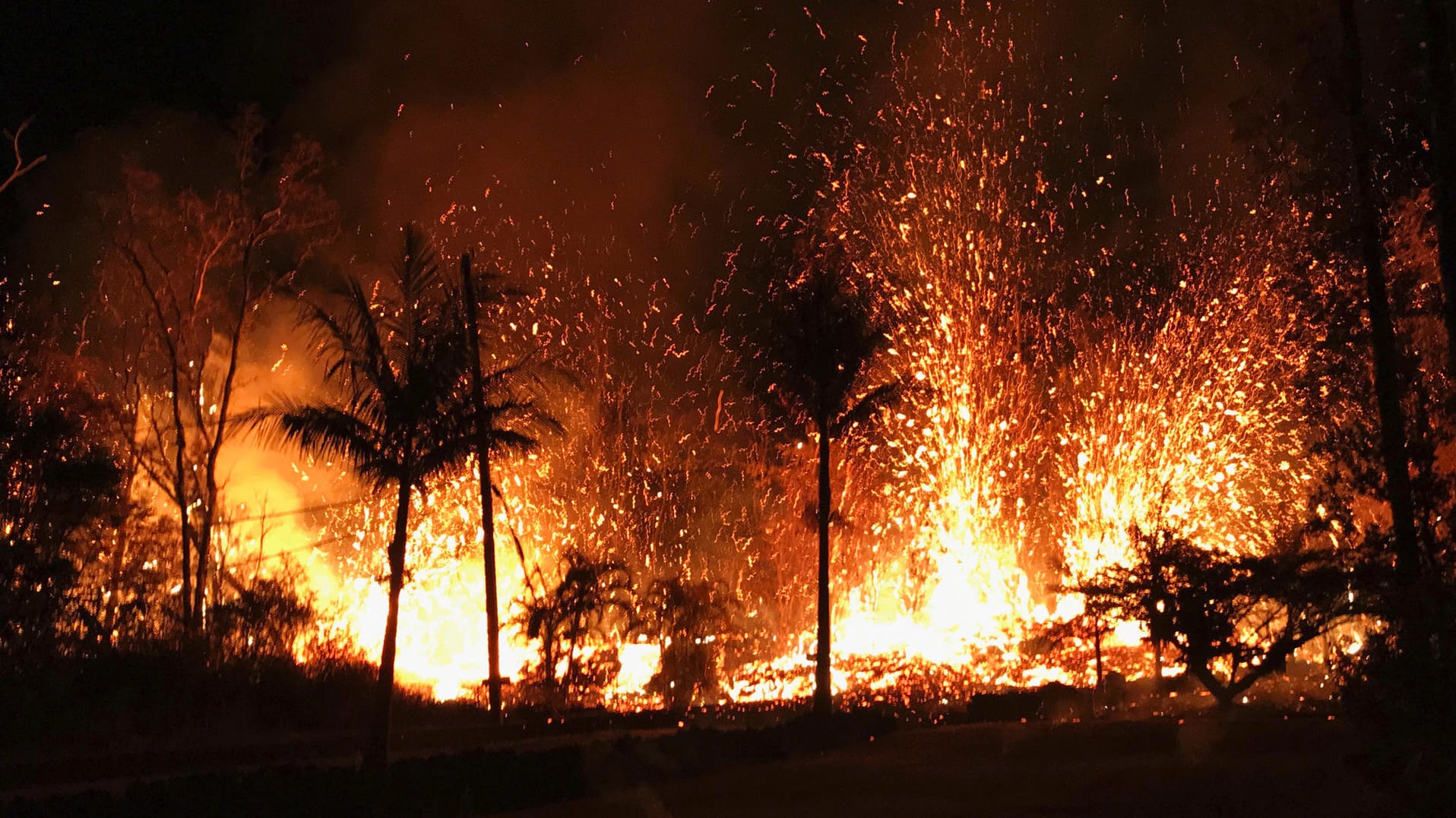Vulkanausbruch auf Hawaii: In 24 Stunden wurden 477 Nachbeben gemessen. Vulkanausbruch auf Hawaii: In 24 Stunden wurden 477 Nachbeben gemessen.