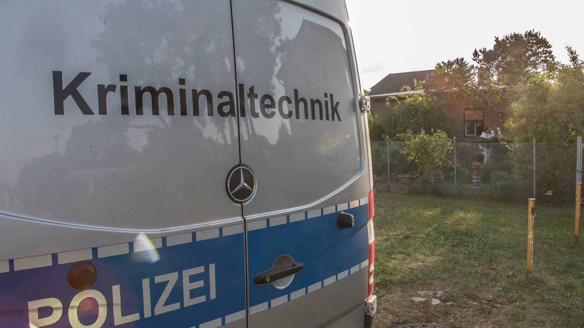 Auftragsarbeit Berlin 09 05 18 Marzahn Hellersdorf Nr 1017 Frau tot aufgefunden Mordkommission ermi