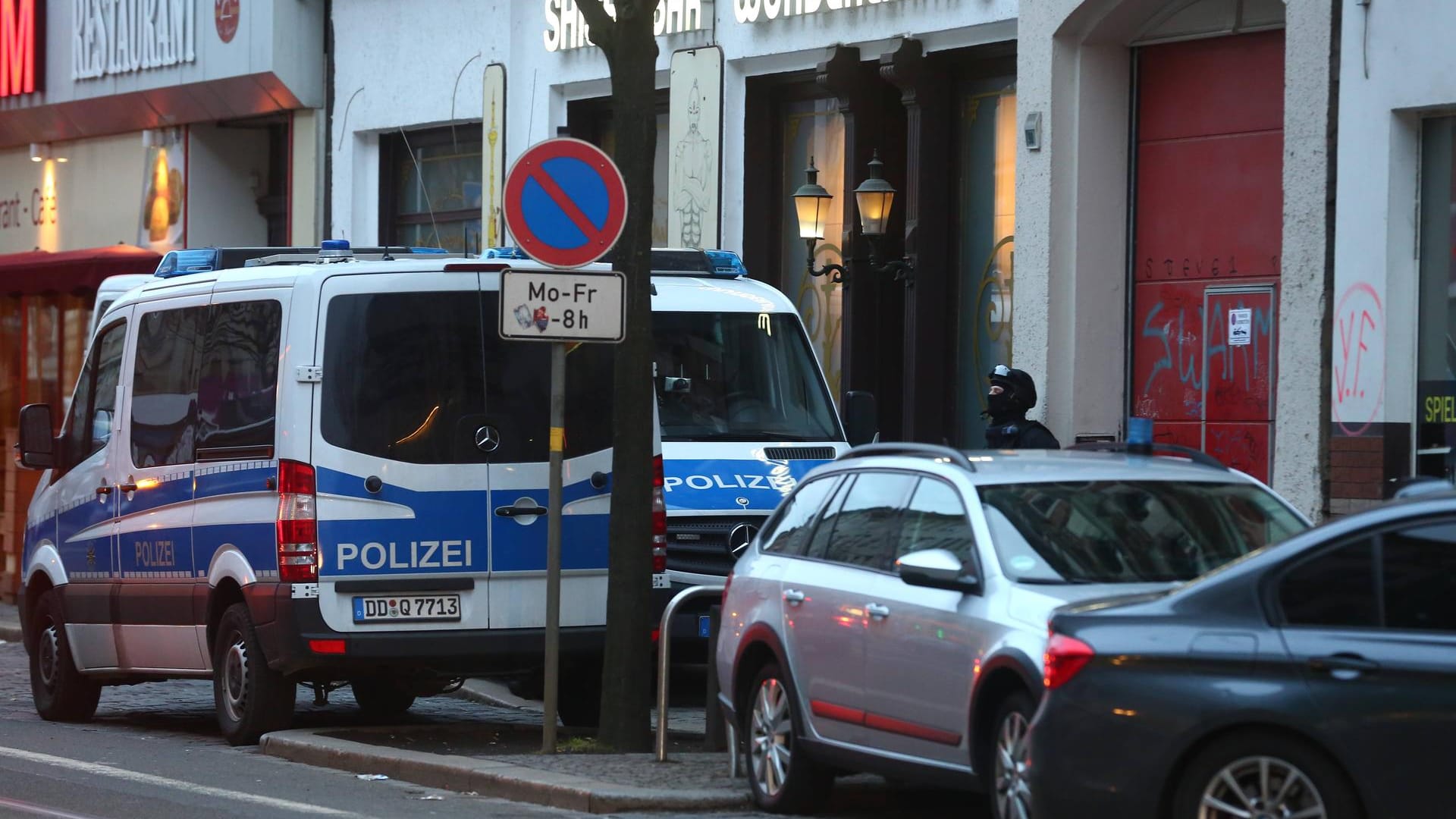 Das Landeskriminalamt Sachsen das Hauptzollamt und Zollfahndungsamt Dresden die Polizeidirektion L