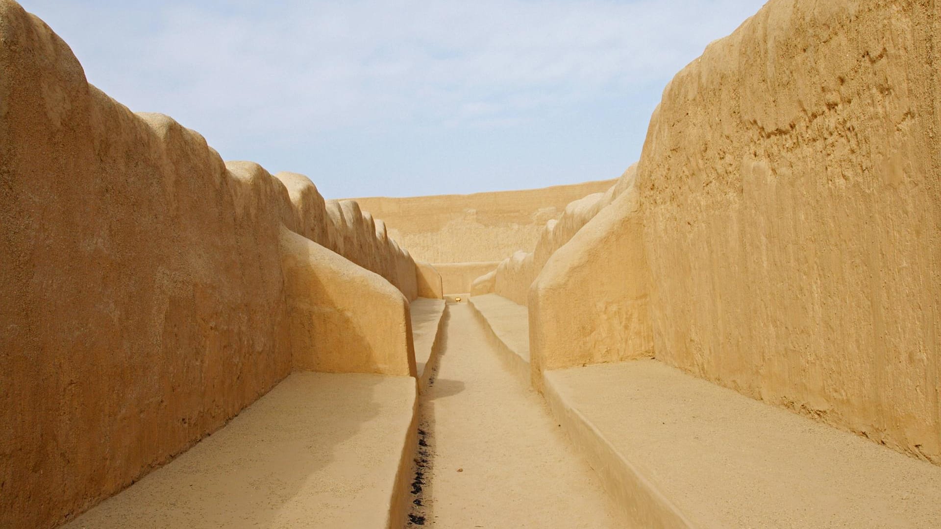 Ruinen eines Palastes der Chimú-Kultur (Archivbild): Archäologen fanden eine antike Opferstätte.