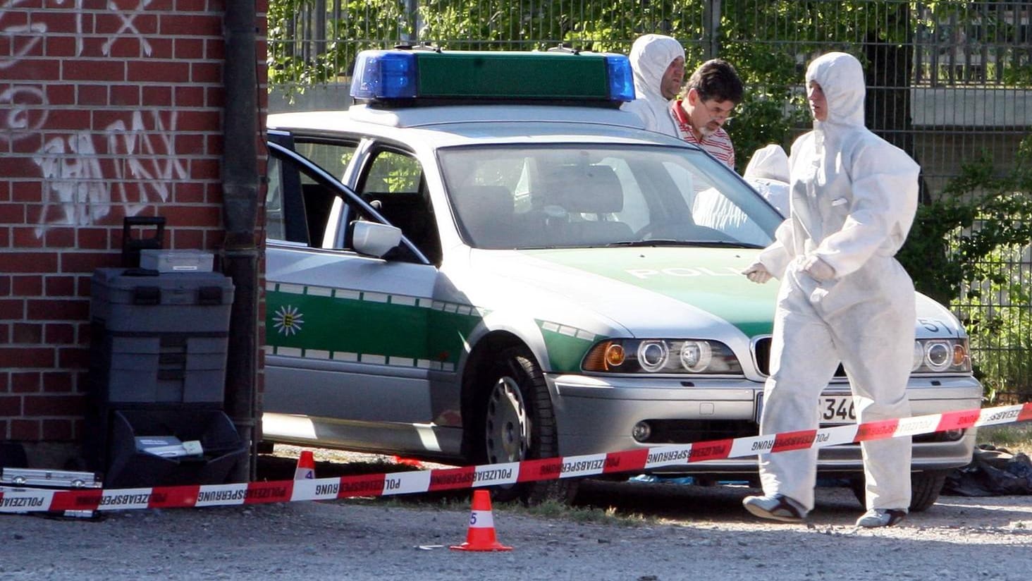 Spurensicherung am Tatort in Heilbronn: Der NSU-Aufklärer Clemens Binninger zweifelt an der Tatversion des Generalbundesanwalts.