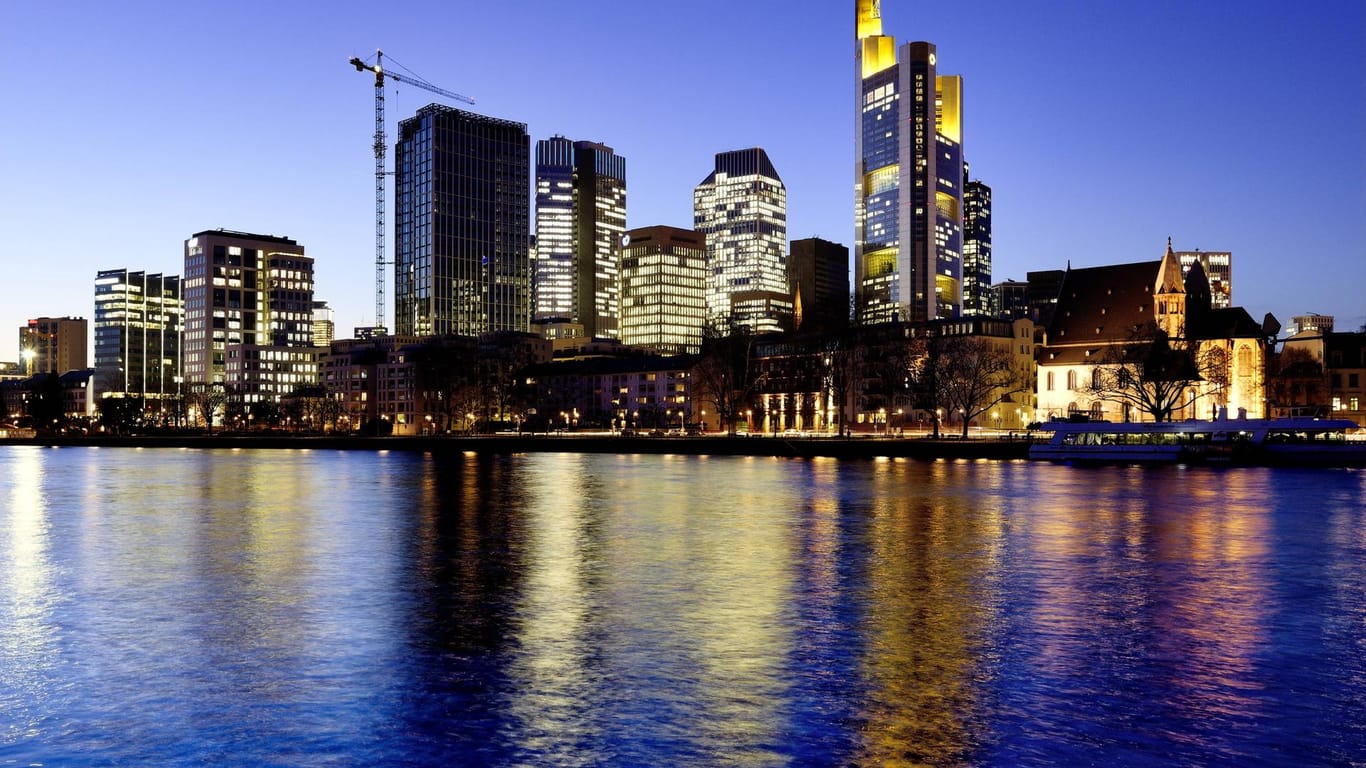 Das Bankenviertel in Frankfurt: In Deutschen Städten steigen die Immobilienpreise – und damit auch die Mieten. Das liegt auch an organisierter Kriminalität.