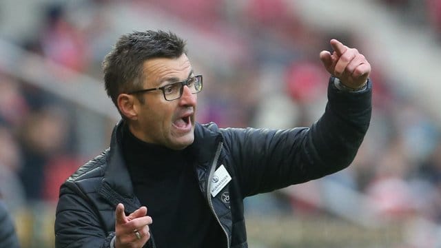 Trainer Michael Köllner macht den Klassenerhalt mit Aufsteiger Nürnberg auch zu einem persönlichen Kampf. Trainer Michael Köllner macht den Klassenerhalt mit Aufsteiger Nürnberg auch zu einem persönlichen Kampf.