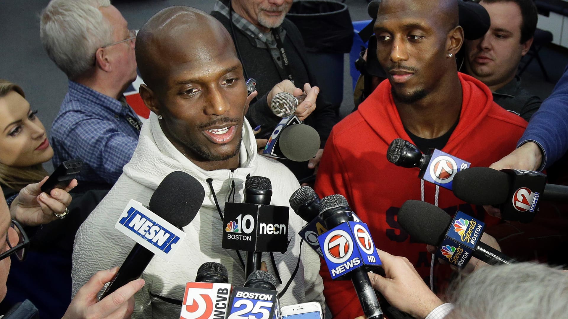 Jason McCourty und Devin McCourty Jason McCourty und Devin McCourty