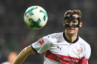 Christian Gentner spielte nach seiner Kopfverletzung 2017 bis zum Saisonende mit einer Maske.
