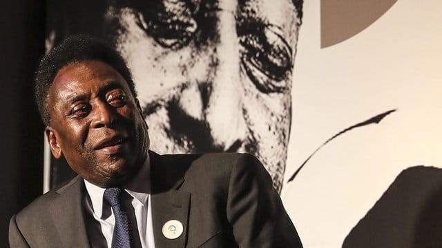 Muss weiter im Krankenhaus bleiben: Brasiliens Fußball-Legende Pelé.