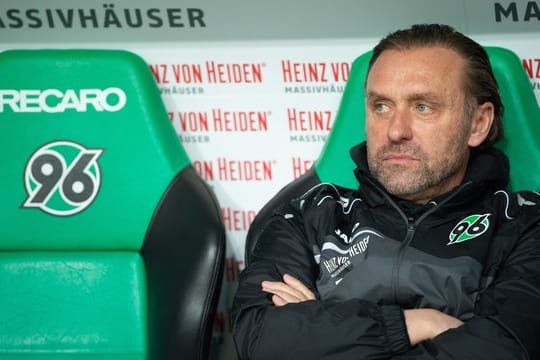 Hannover 96 und Trainer Thomas Doll stehen bereits als Bundesliga-Absteiger fest.